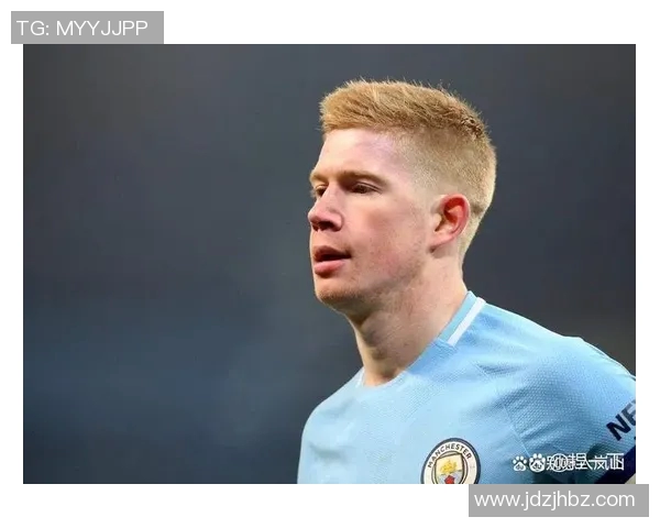 德布劳内领衔曼城新赛季征程展现中场大师风范与球队荣耀追求 德布劳内领衔曼城新赛季征程展现中场大师风范与球队荣耀追求